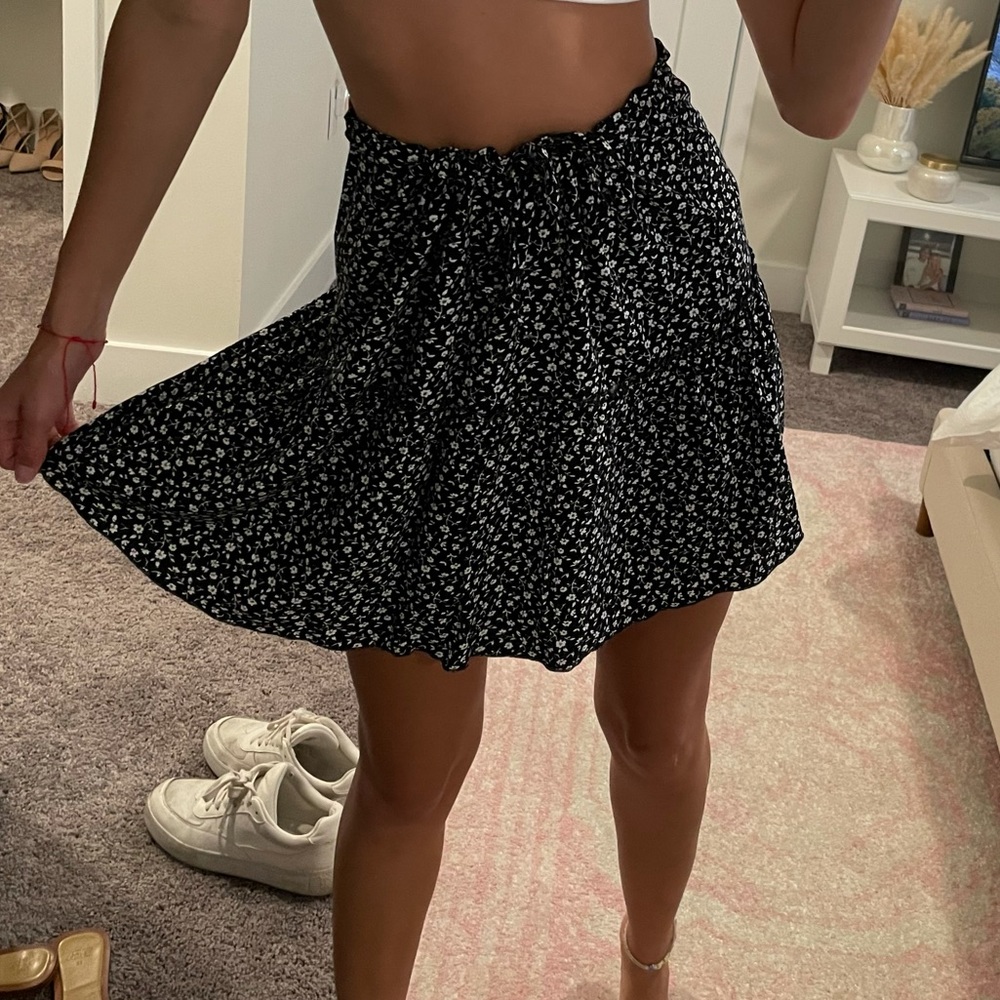 Brandy Melville skirt - one size fits all!